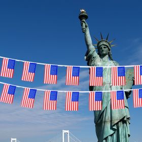 1pcs American Flag; American Flag Decor; banner Flags; Independence Day Banner American Flag; Flag banner; Suitable For Patriotic Events; Sports; (Items: 196.85 inch 20 Flags)